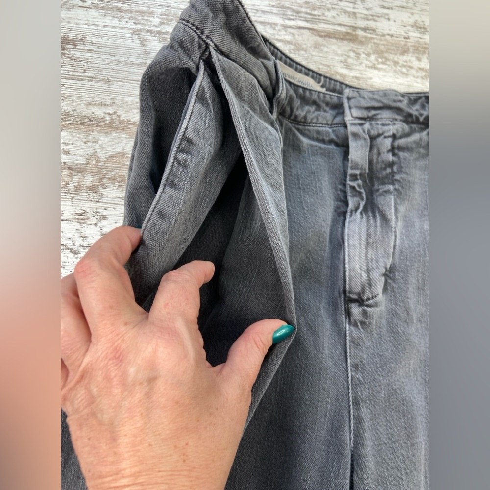 Anthropologie Pilcro Ultra High-Rise Pleated Straight Jeans sz 10 EUC - Picture 5 of 10